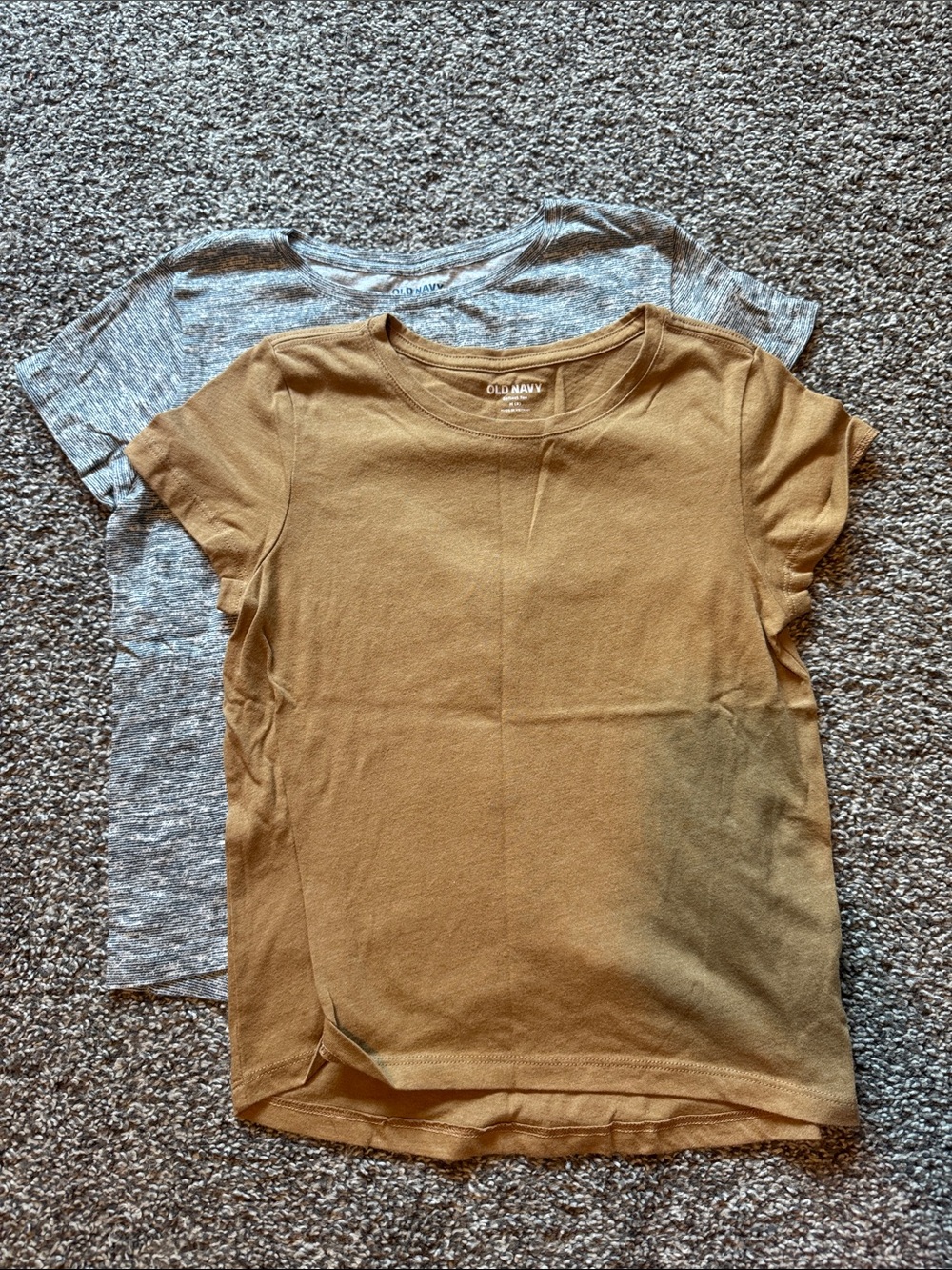 Old Navy Girls' Short Sleeve Tee Bundle - Mustard & Heather Gray
